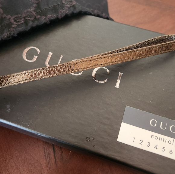 Gucci Metallic Vintage Gold Lizard Wristlet - Picture 6 of 12